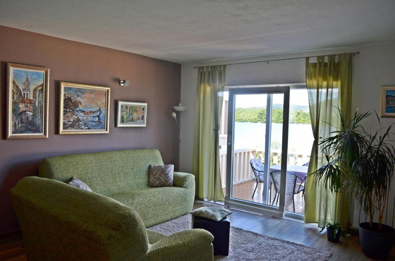 Apartments Rina - Kneze Рачишче Экстерьер фото