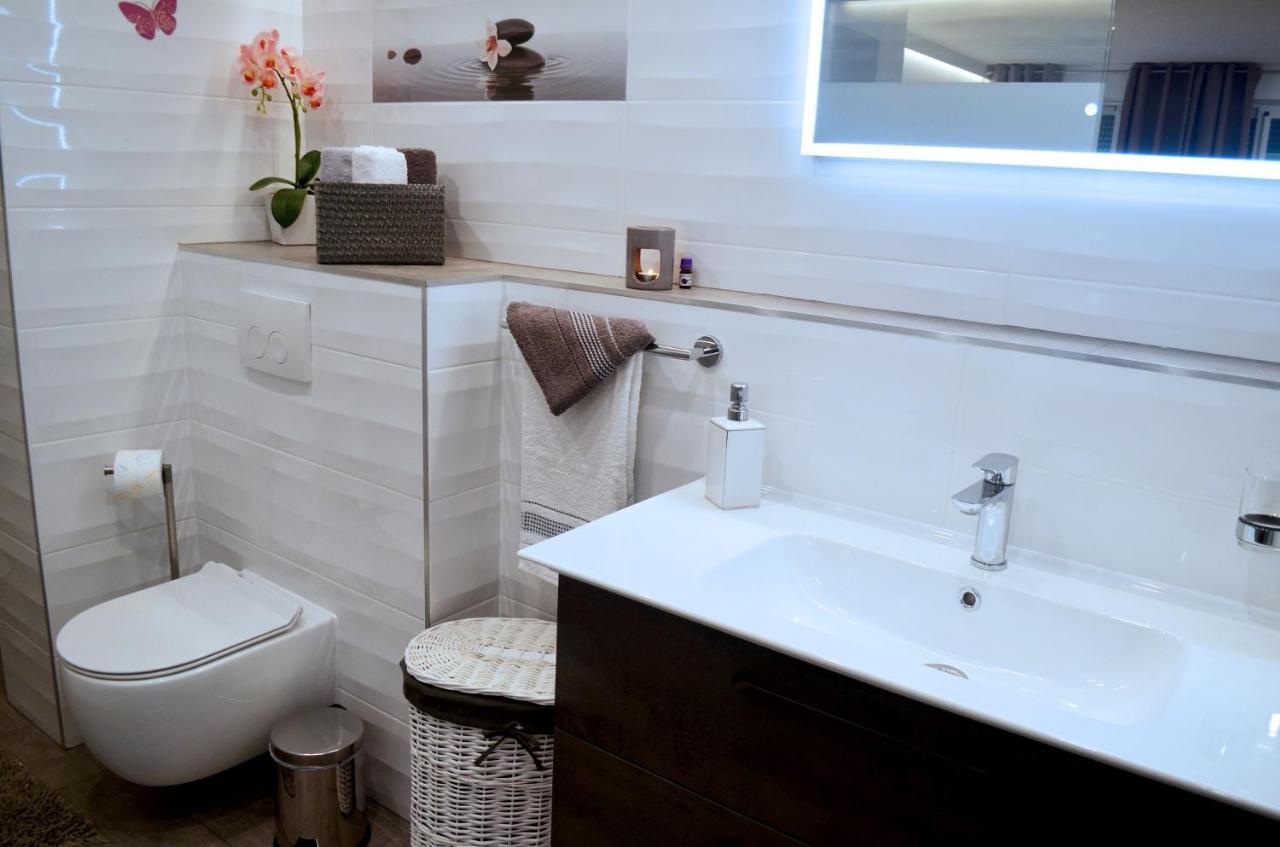 Apartments Rina - Kneze Рачишче Экстерьер фото