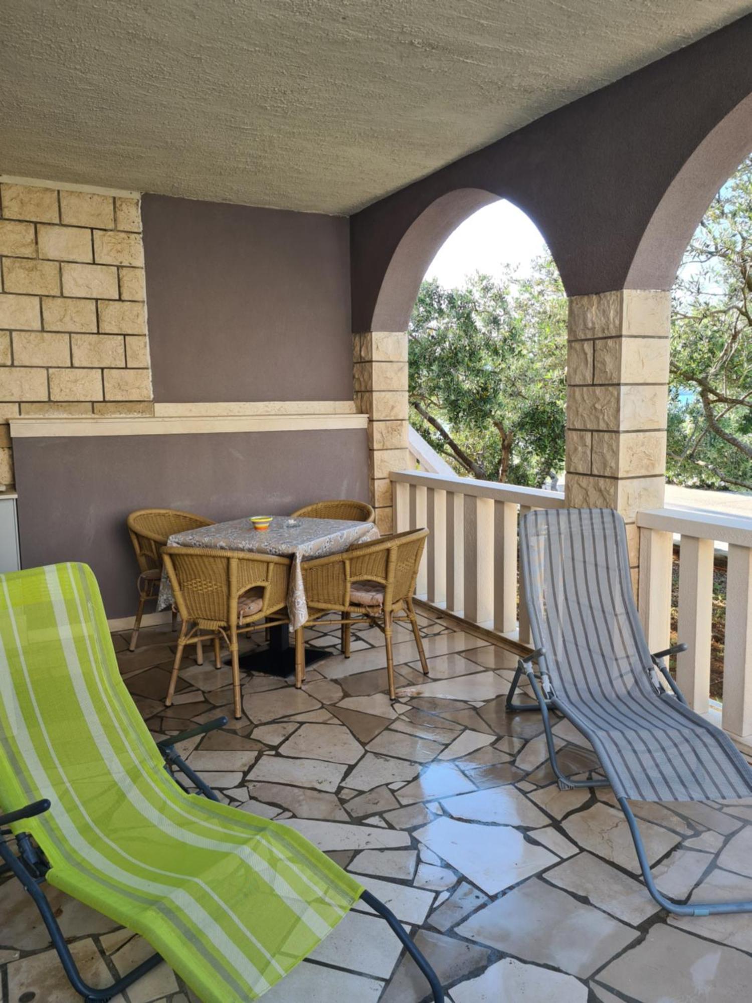 Apartments Rina - Kneze Рачишче Номер фото